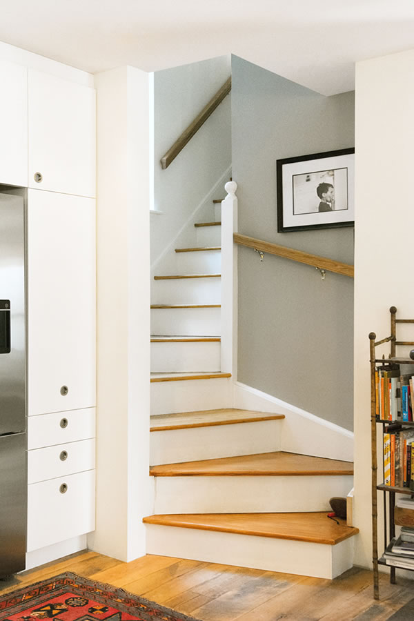 Carriage House tavlin stairs, Hoboken